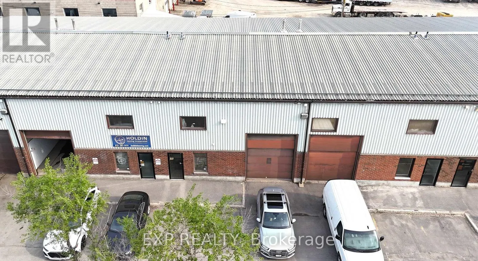 3 - 1541 STARTOP ROAD