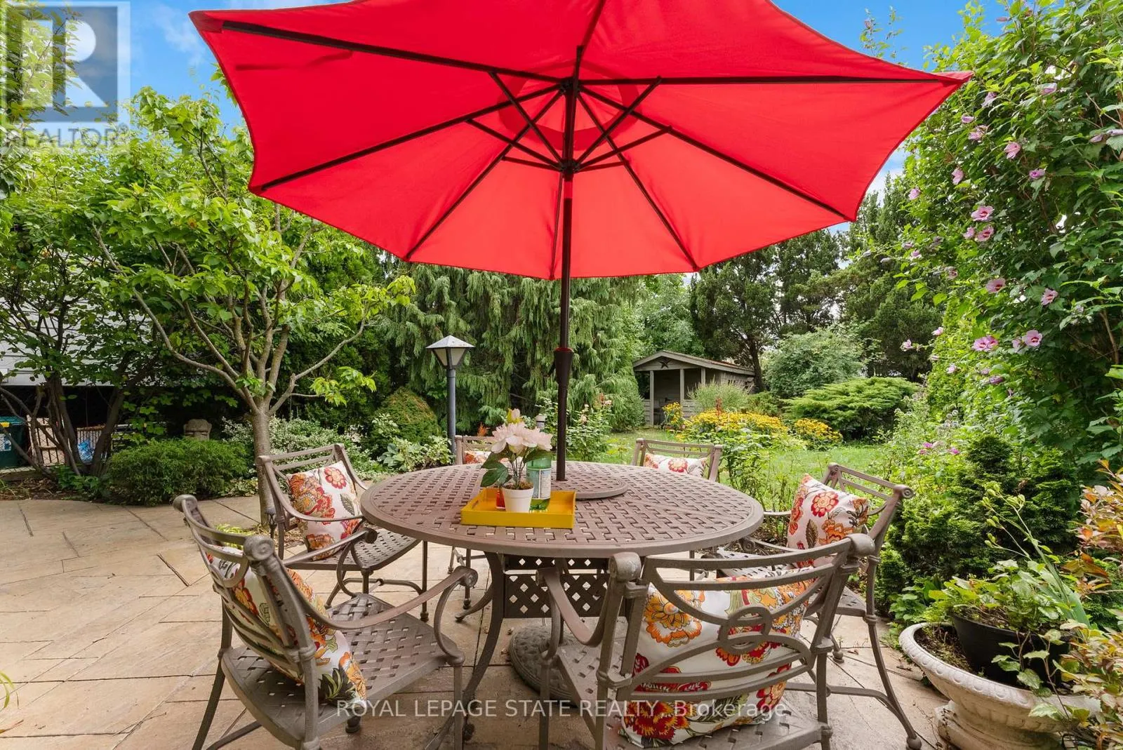 104 BERKINDALE DRIVE