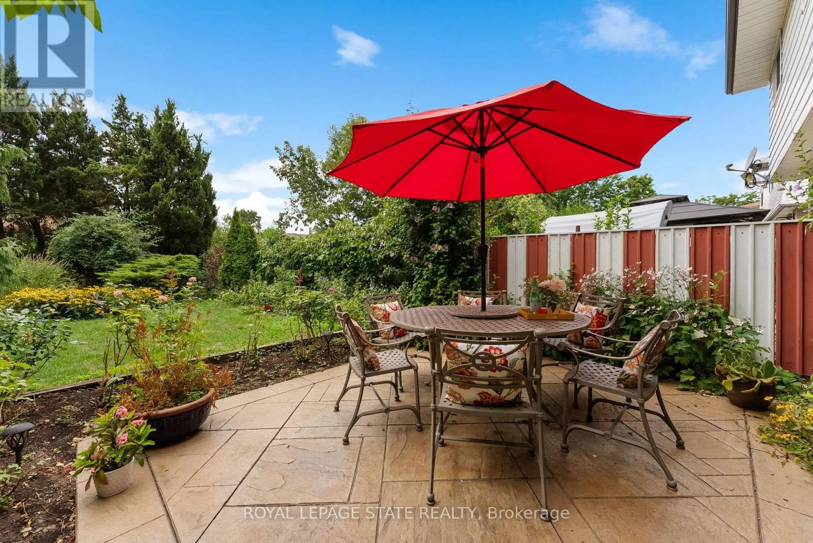 104 BERKINDALE DRIVE
