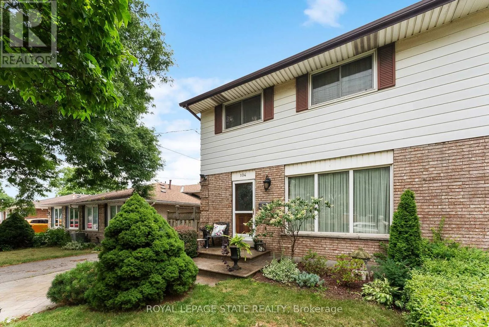 104 BERKINDALE DRIVE