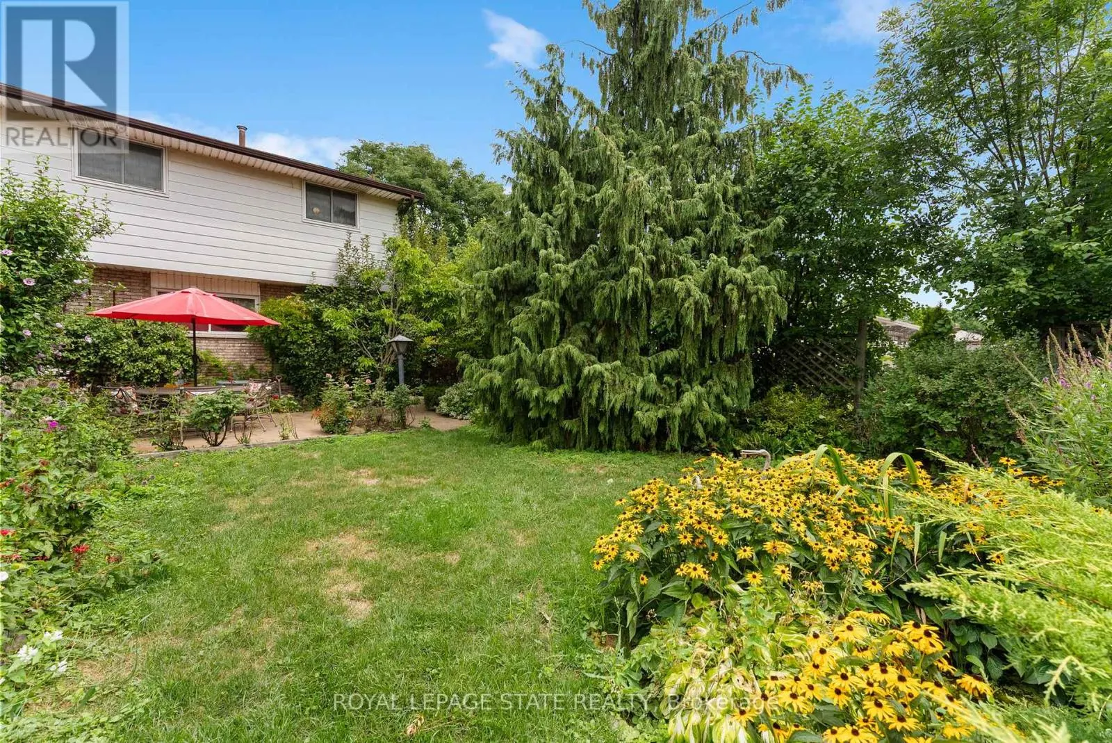104 BERKINDALE DRIVE