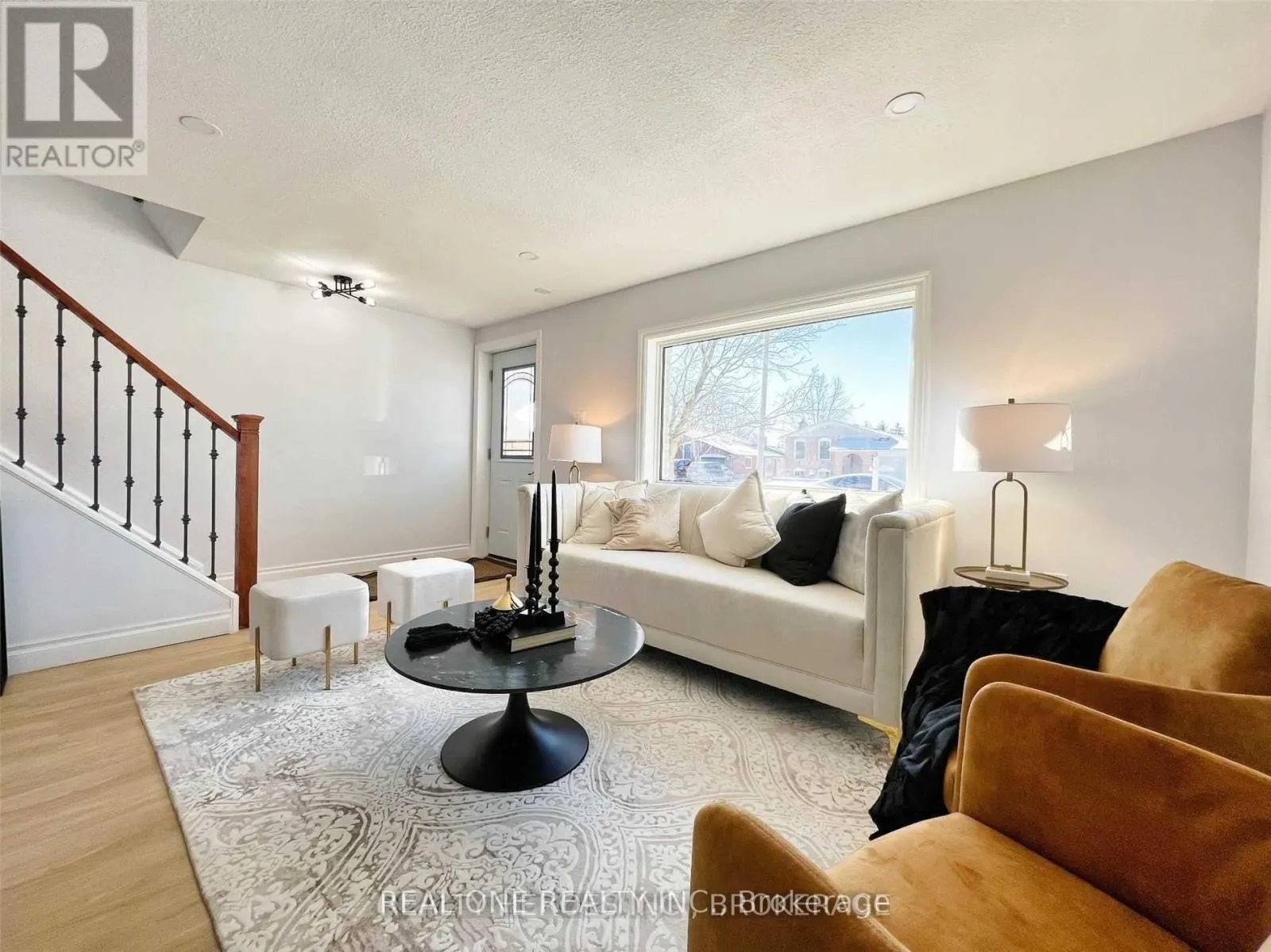 9 GROSBEAK ROAD