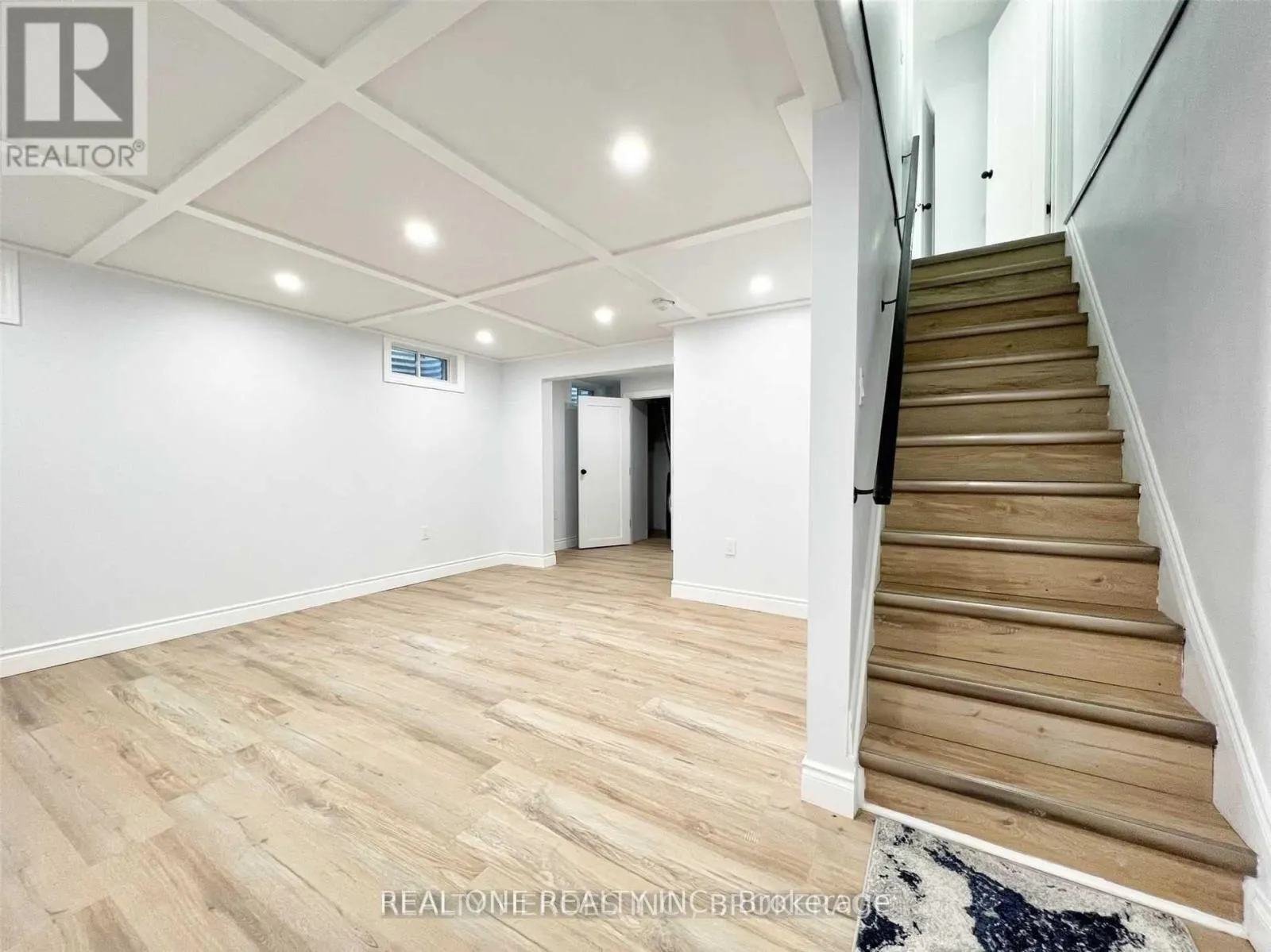 9 GROSBEAK ROAD