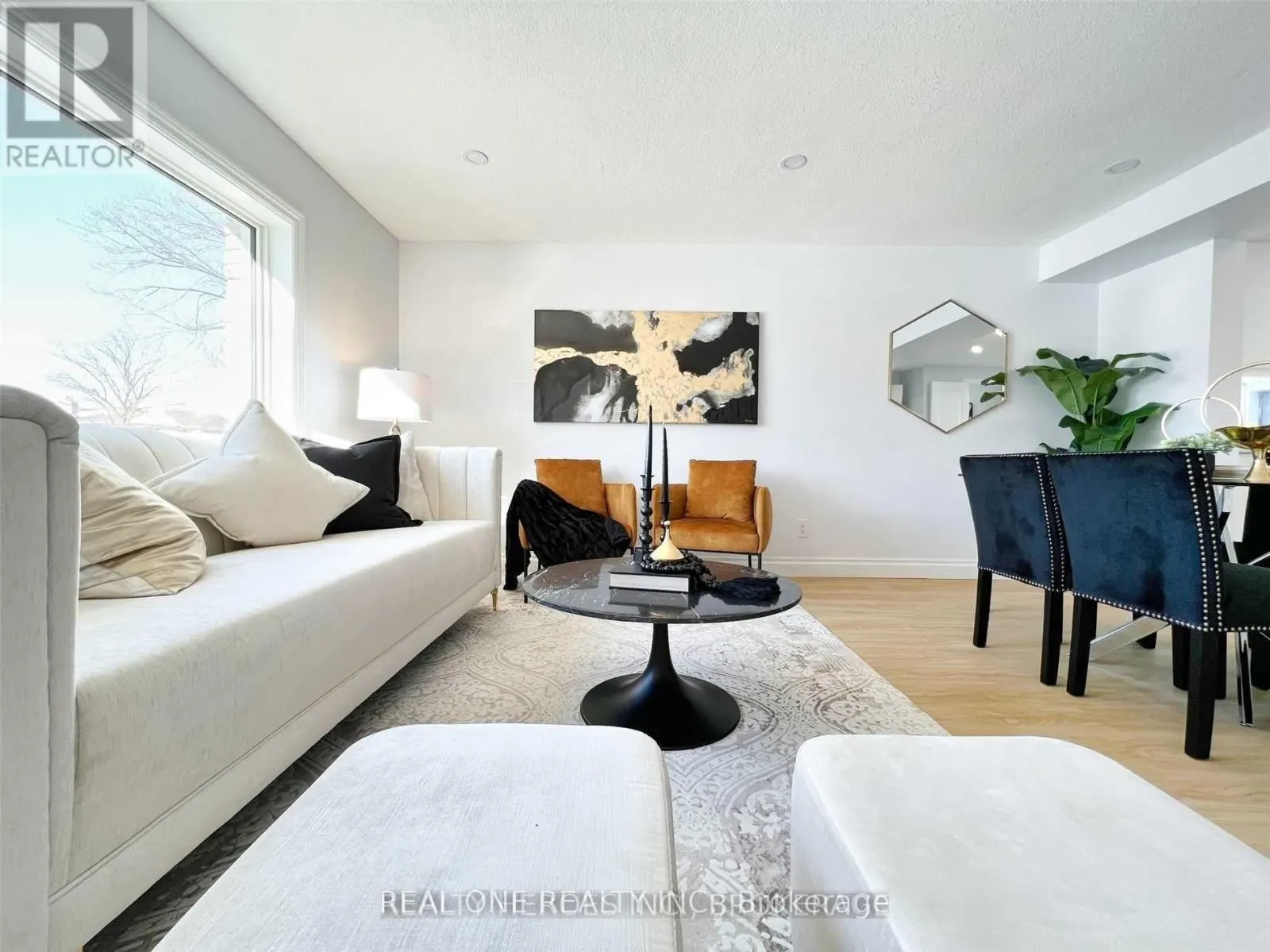 9 GROSBEAK ROAD