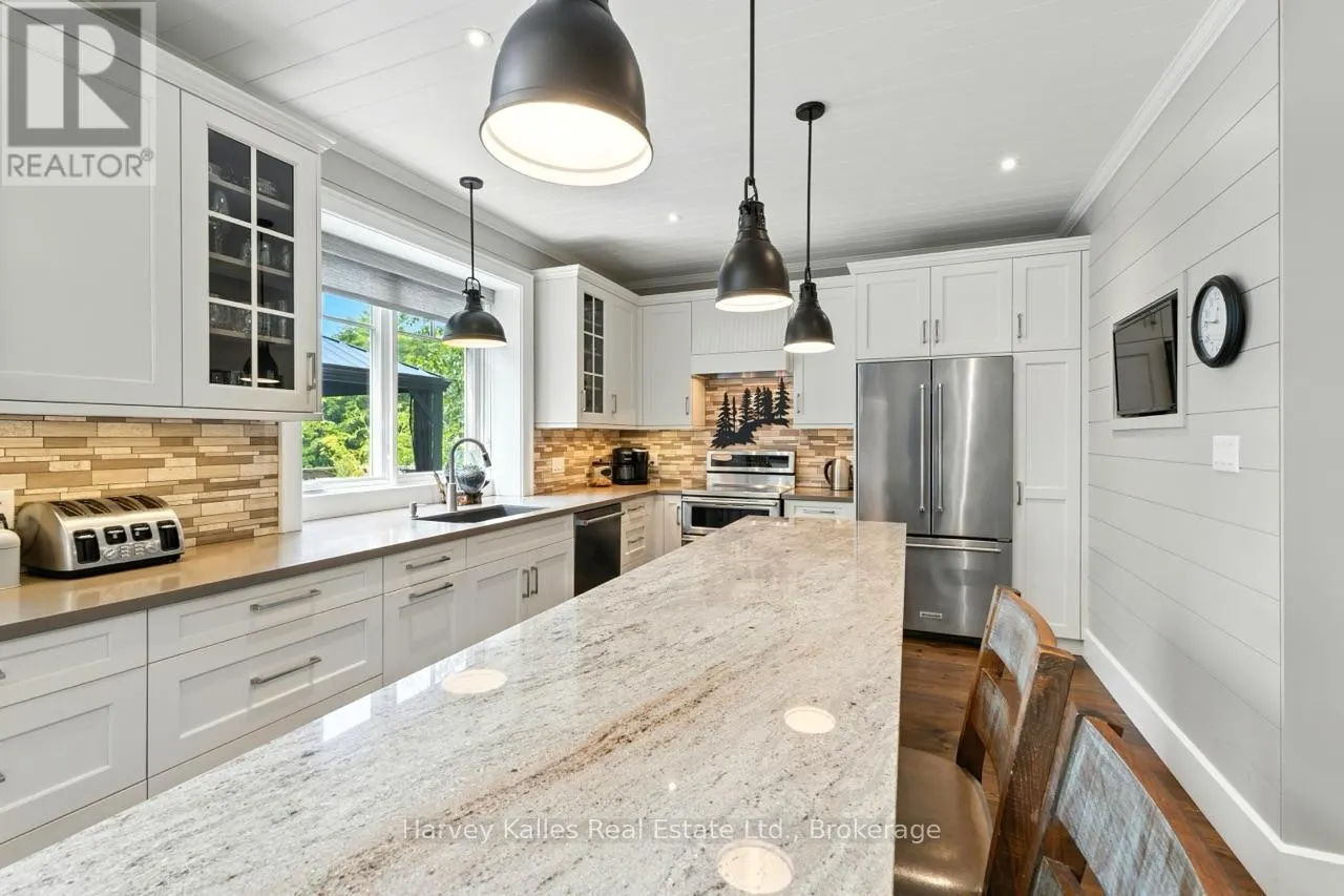 2781 MUSKOKA ROAD 118 WEST