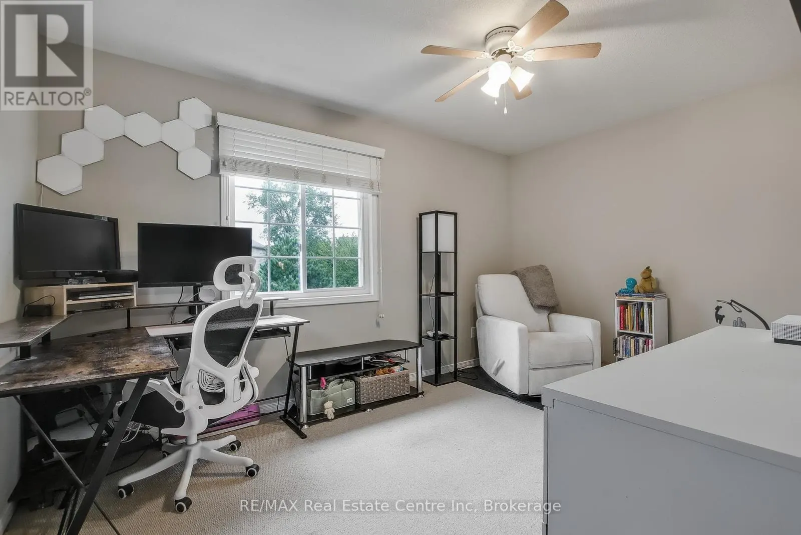 33 - 35 MOUNTFORD DRIVE, #33