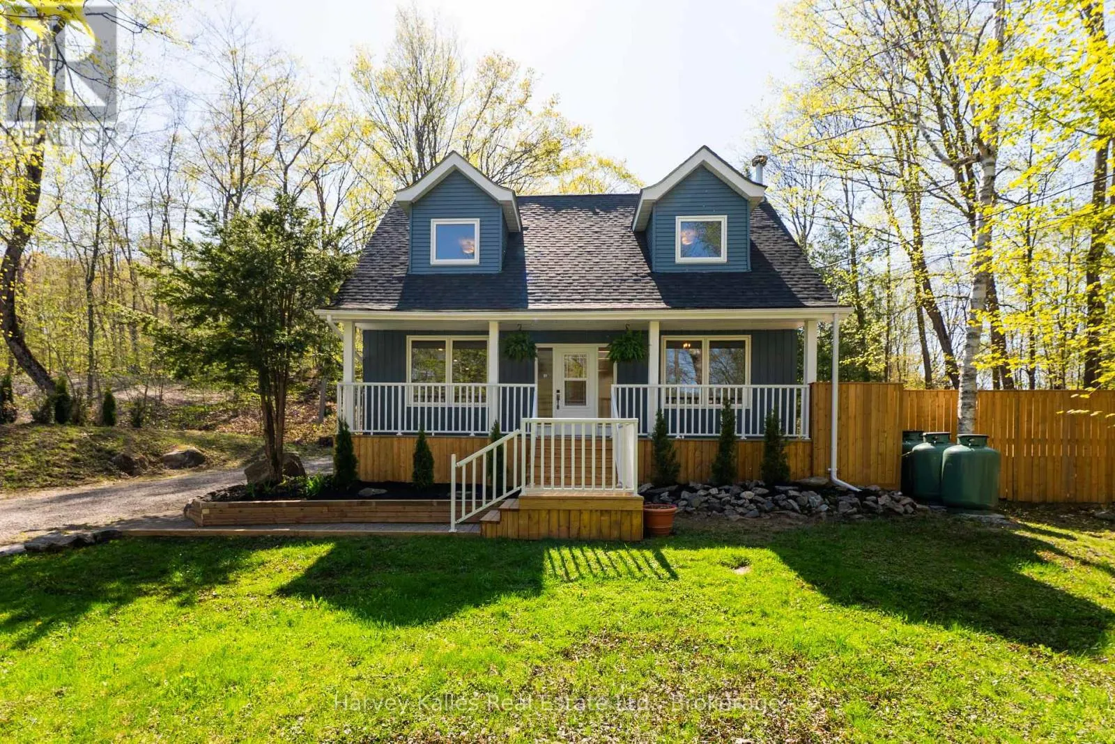 21 TODHOLM DRIVE