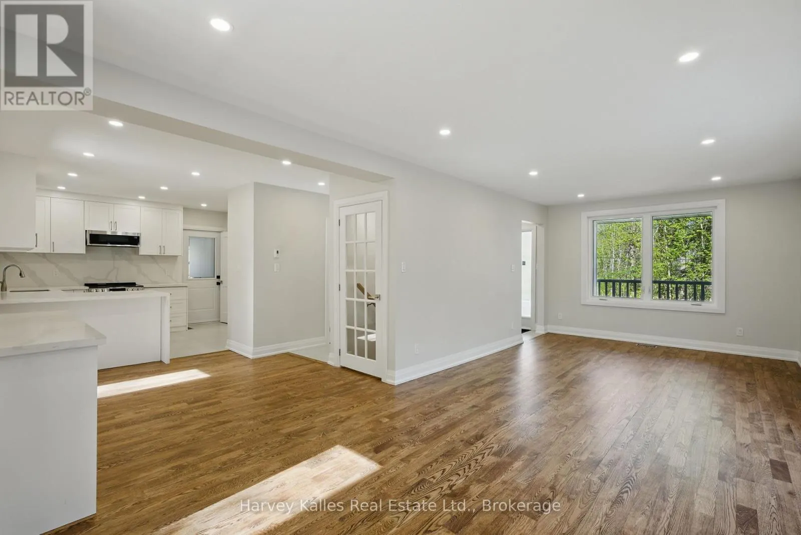 21 TODHOLM DRIVE