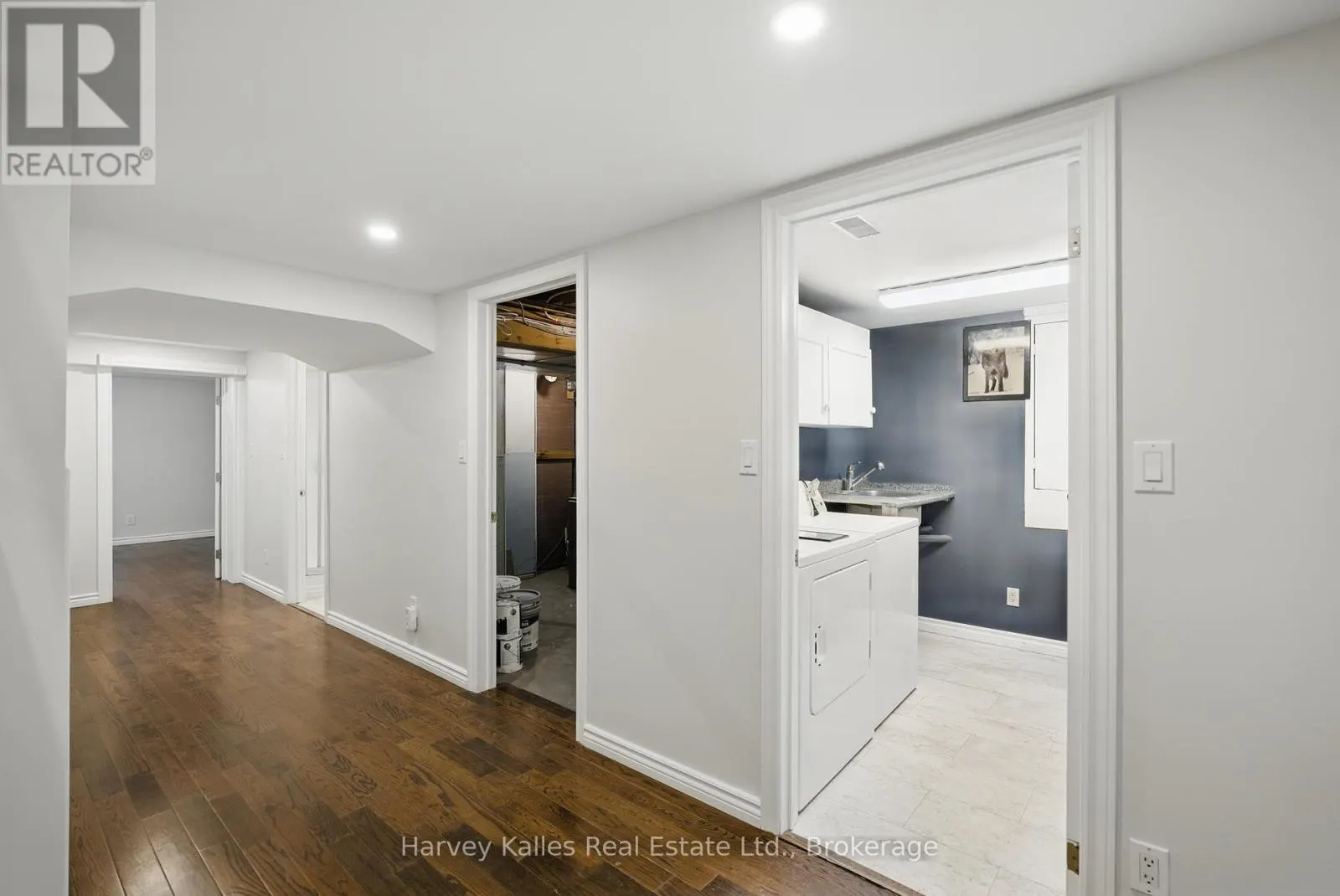 21 TODHOLM DRIVE