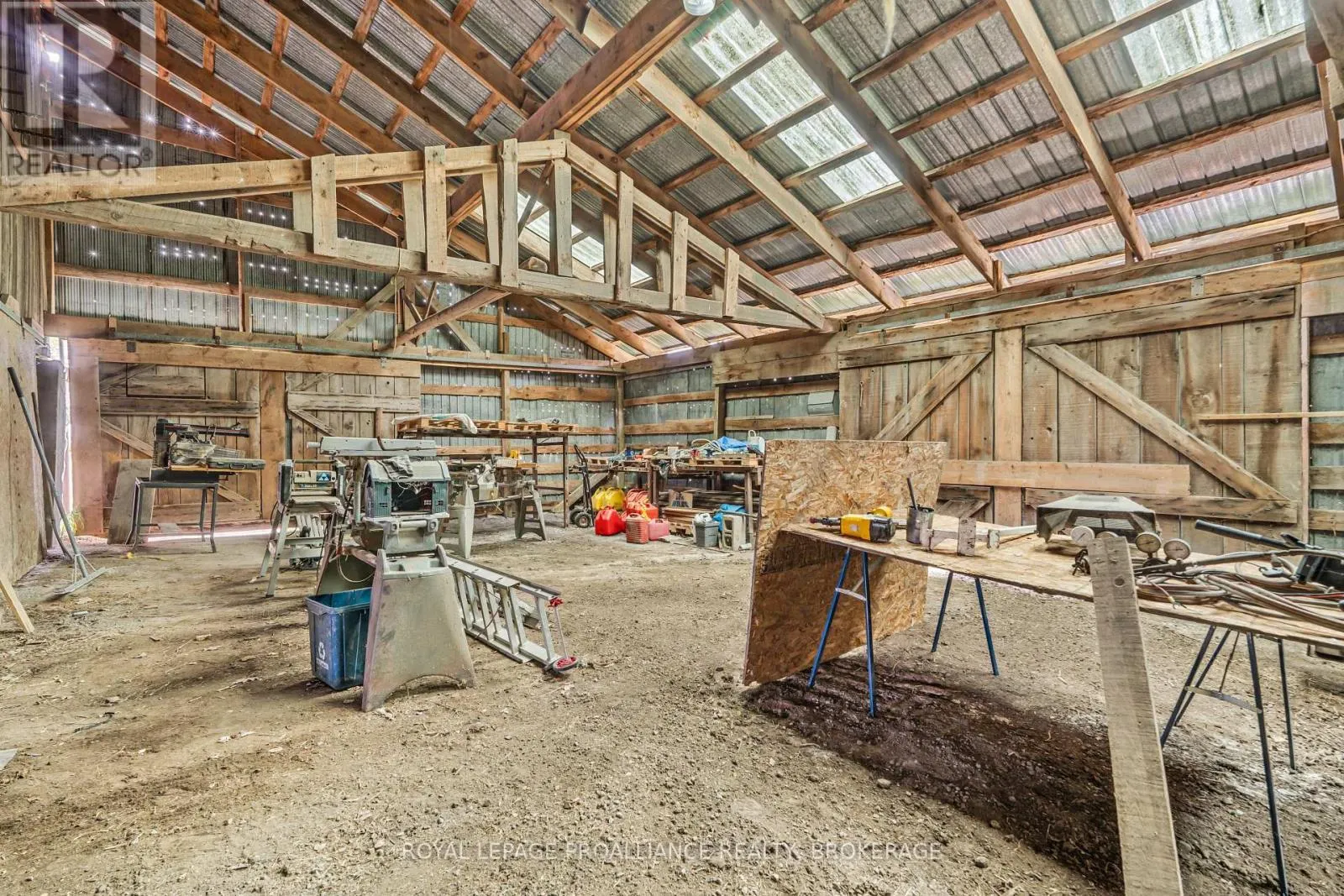 1551 COUNTY ROAD 1 EAST