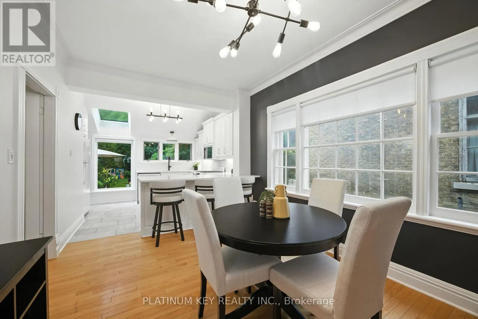 119 TECUMSEH AVENUE E