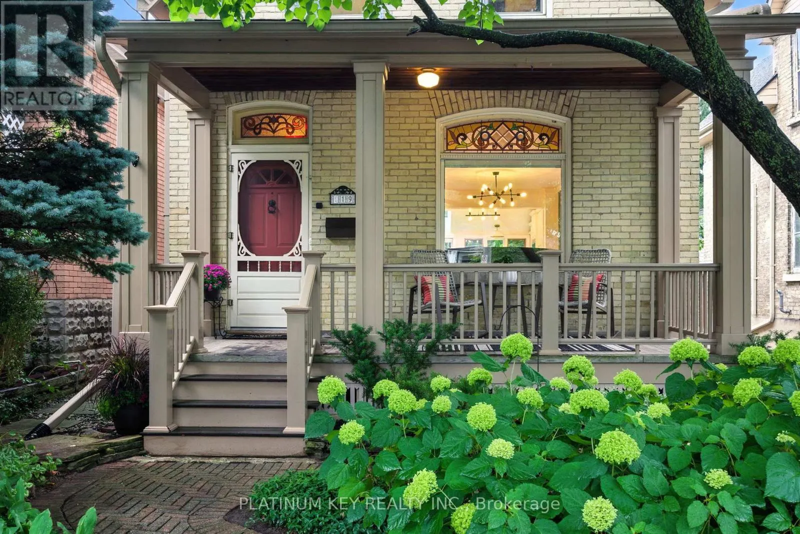 119 TECUMSEH AVENUE E