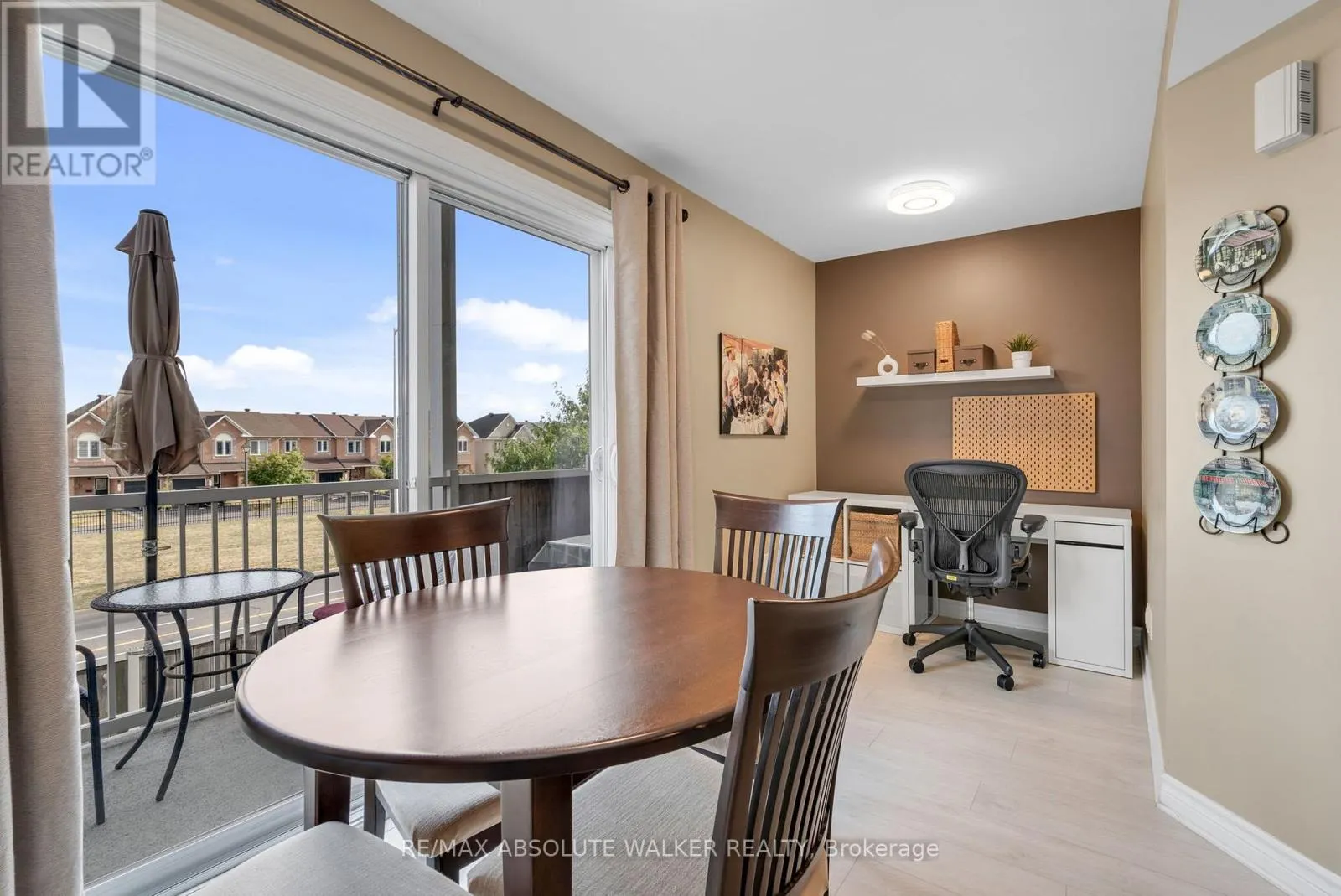 102 BRENTMORE PRIVATE