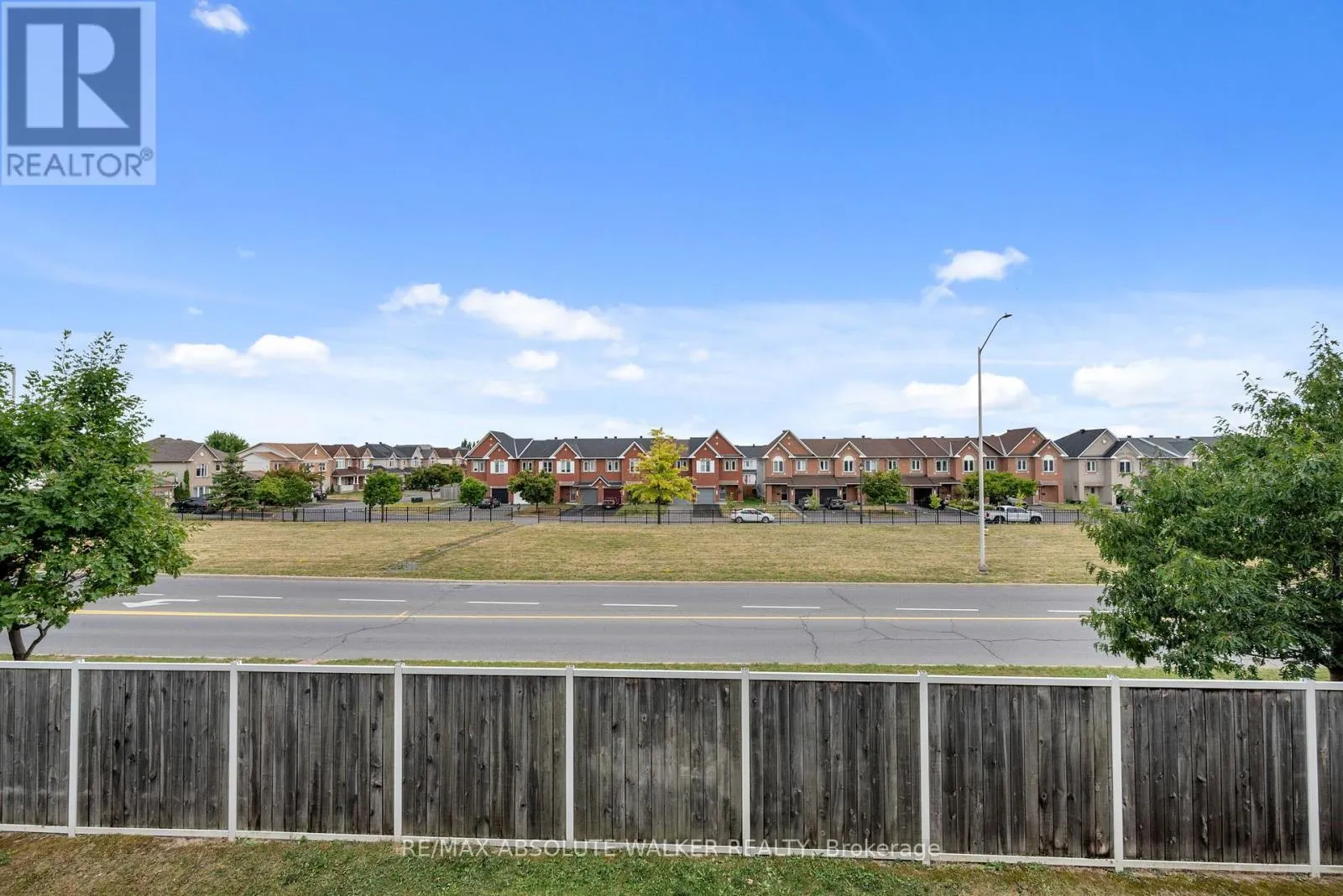 102 BRENTMORE PRIVATE