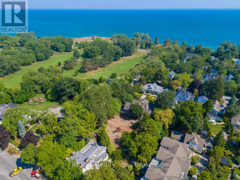 BUILDING LOT SIMCOE STREET