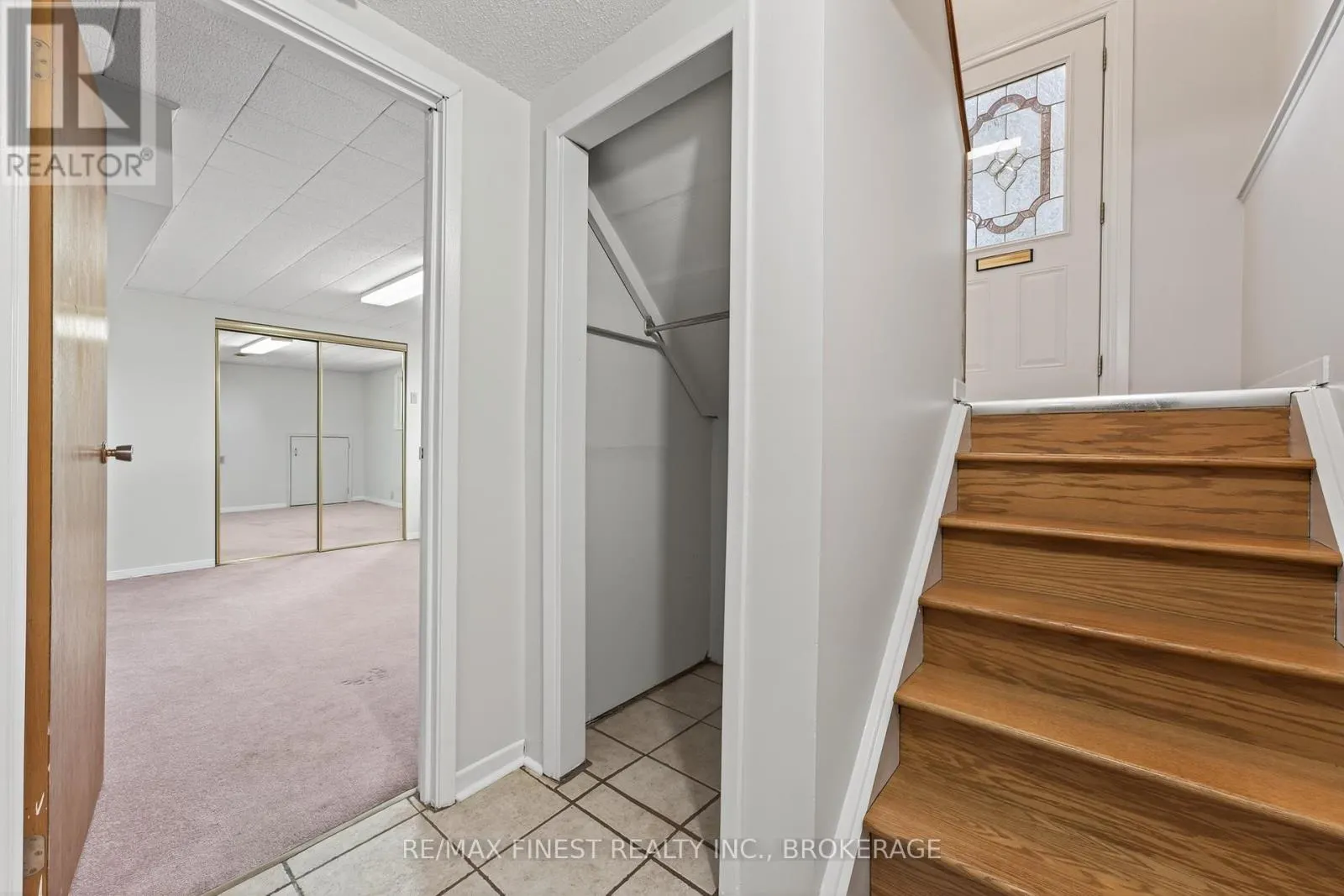 812 CUNNINGHAM CRESCENT