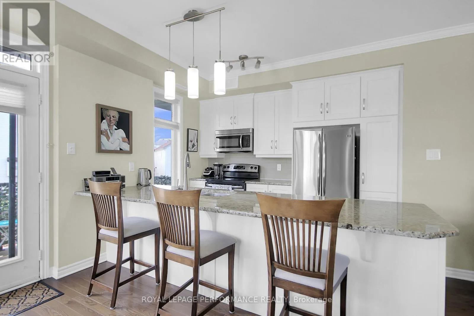 302 - 130 GUELPH PRIVATE