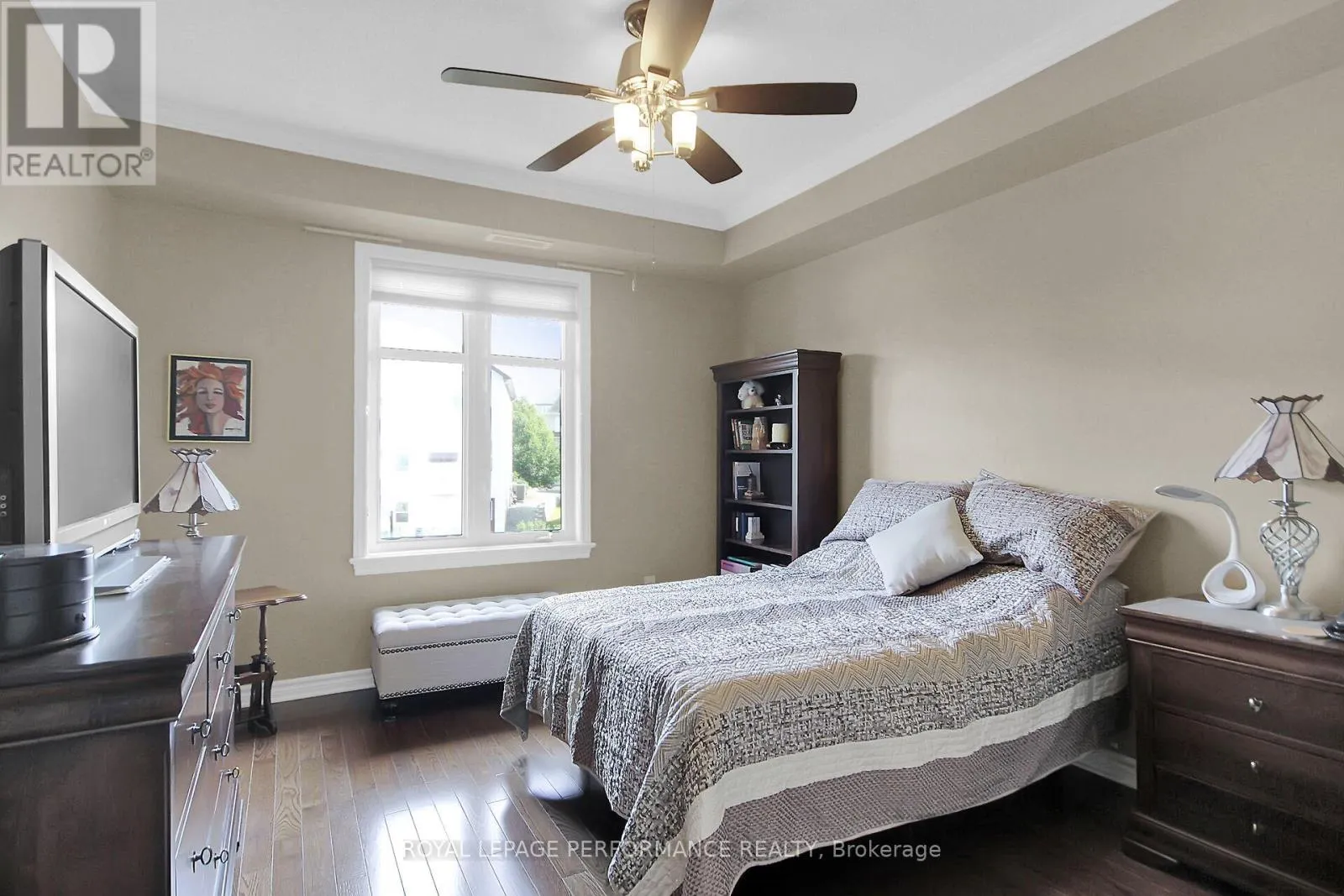302 - 130 GUELPH PRIVATE