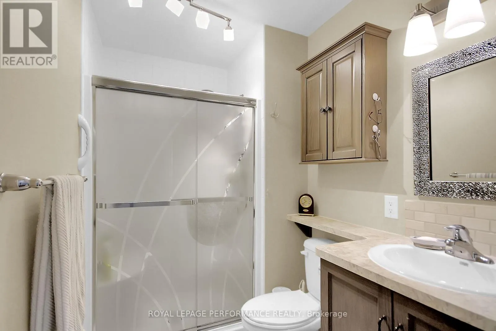 302 - 130 GUELPH PRIVATE