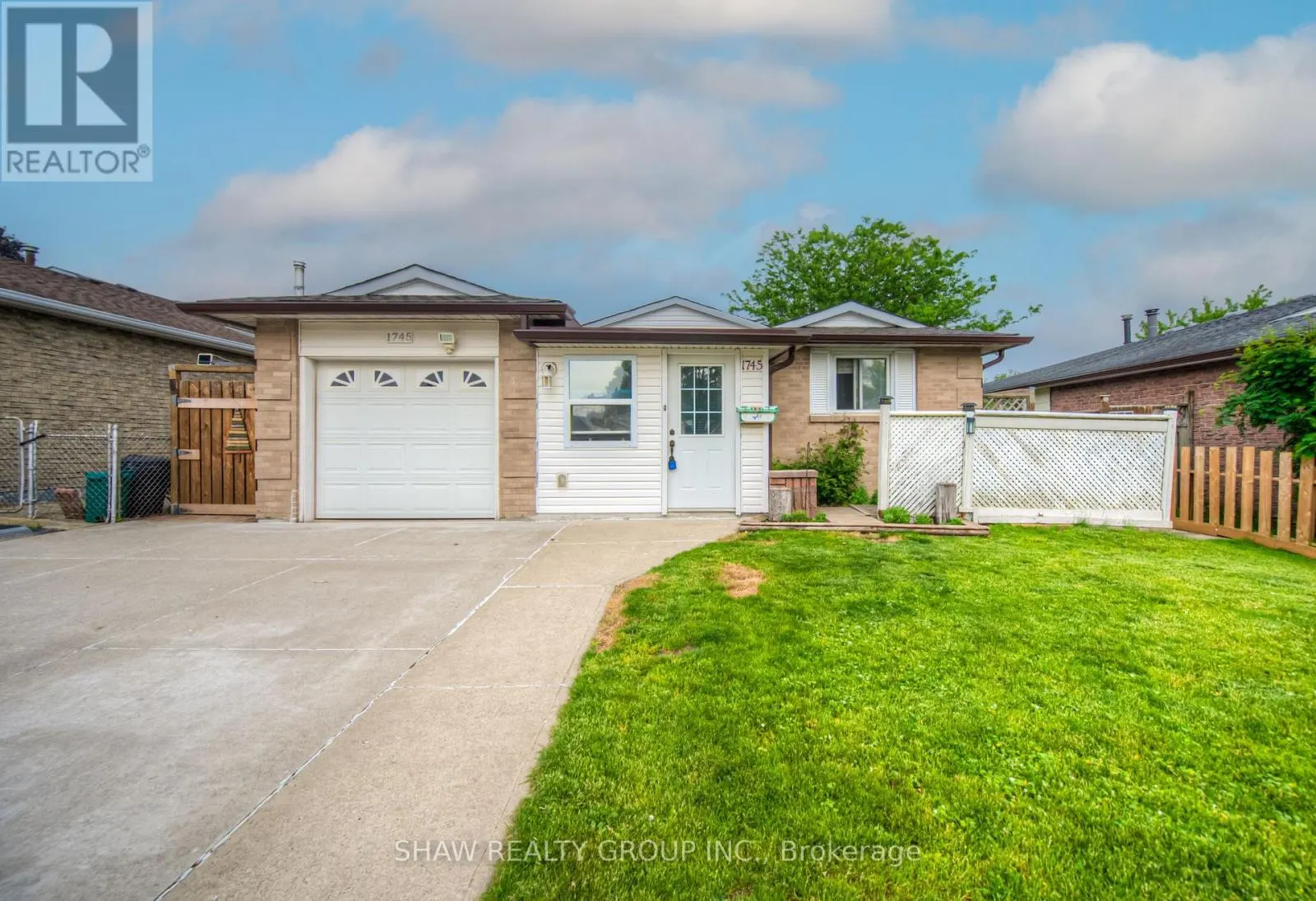 1745 BRIARWOOD DRIVE