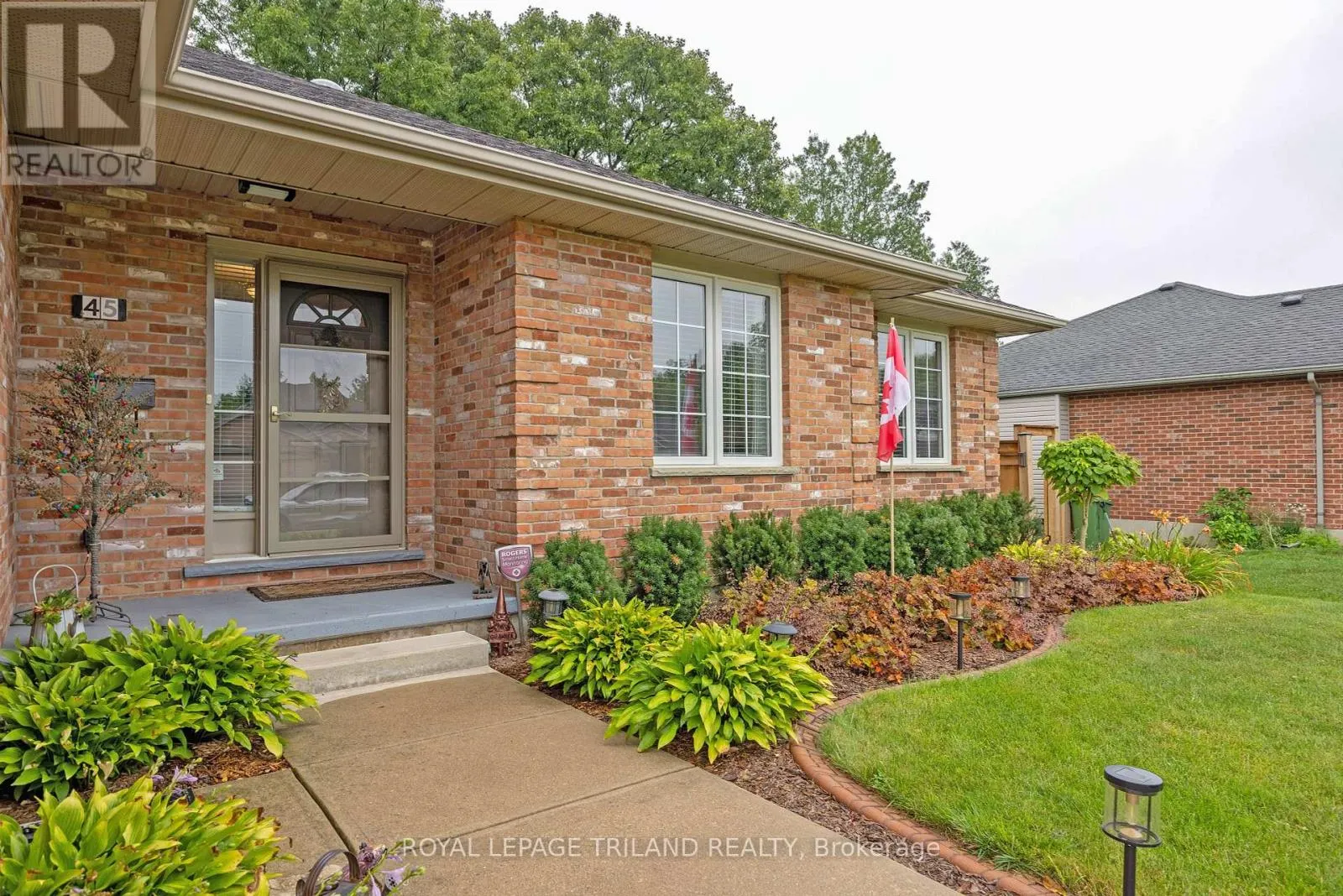 45 MC GREGOR COURT