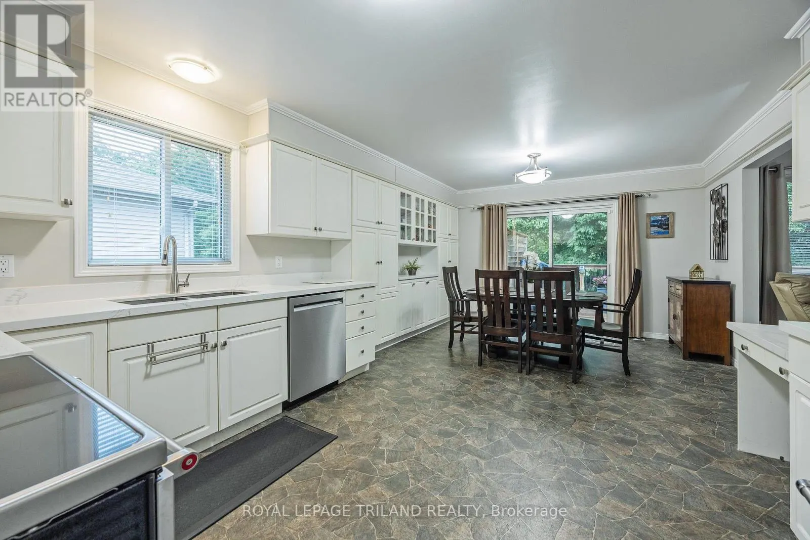 45 MC GREGOR COURT