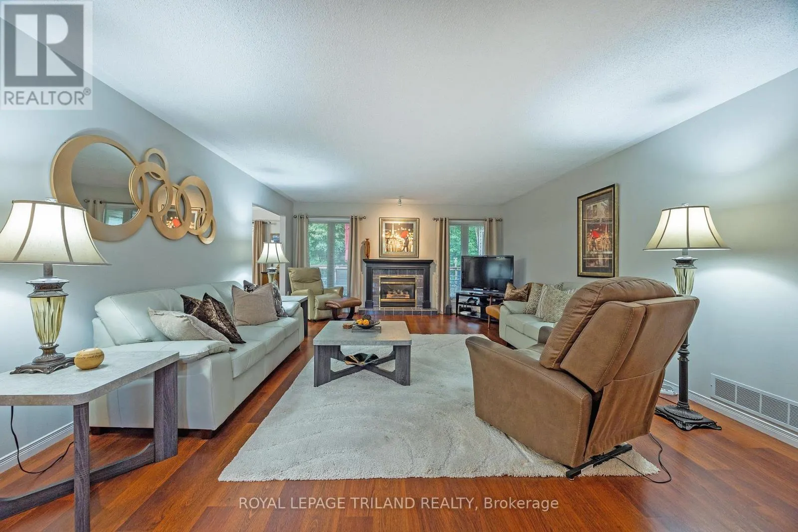 45 MC GREGOR COURT