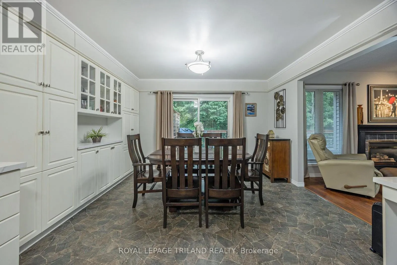 45 MC GREGOR COURT