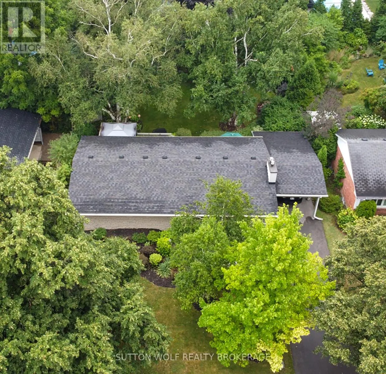679 HEADLEY DRIVE