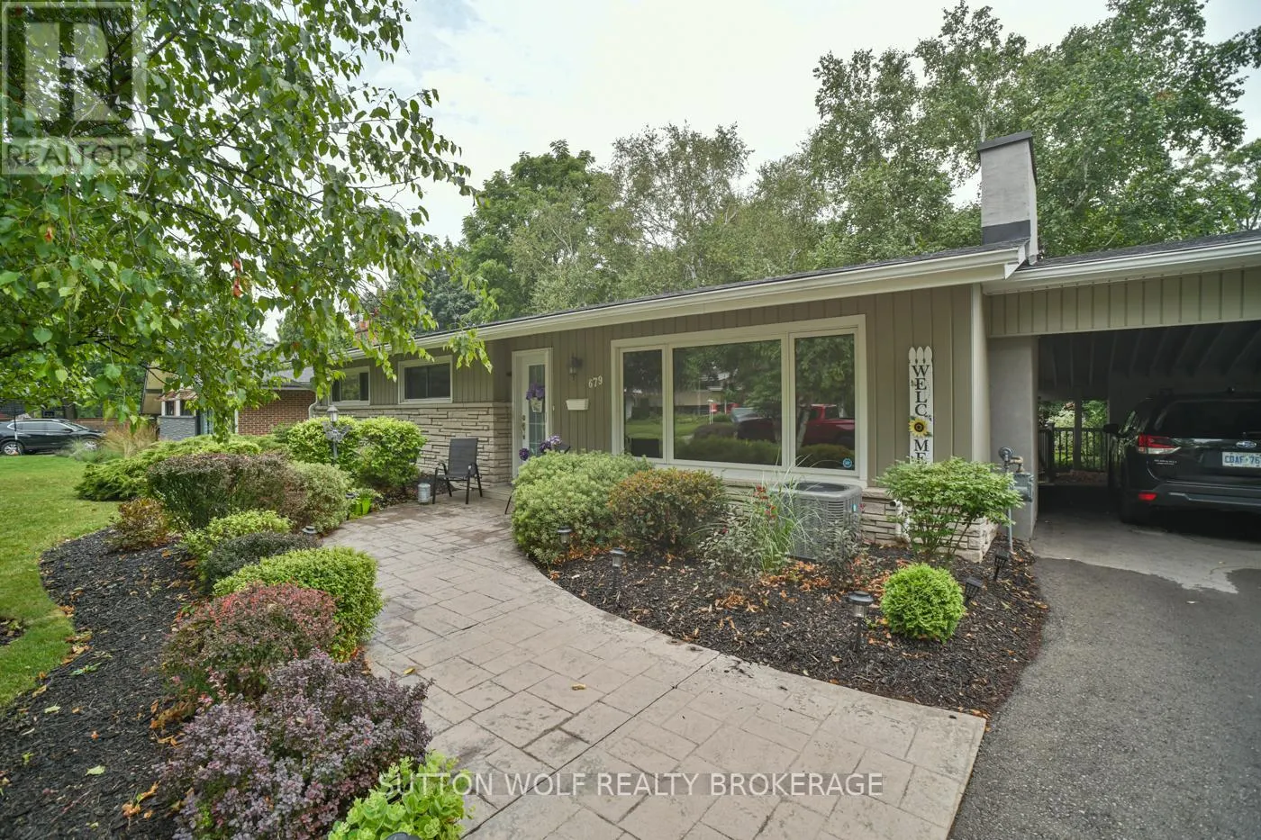 679 HEADLEY DRIVE