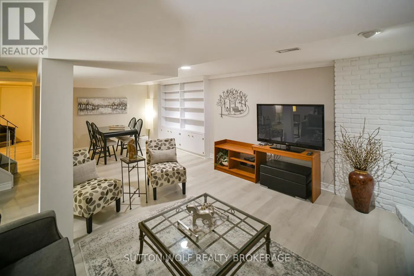 679 HEADLEY DRIVE