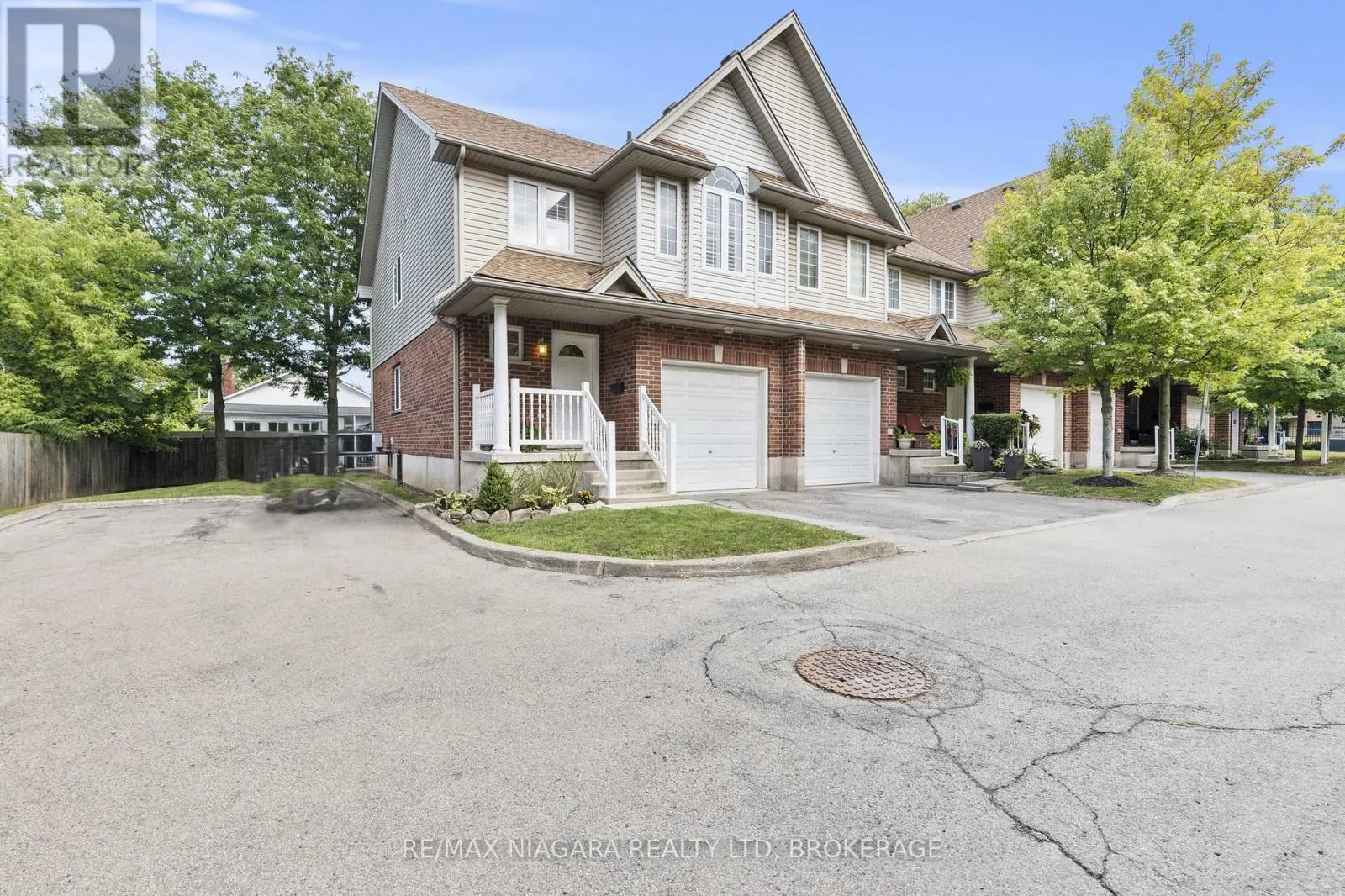 6 - 6263 VALLEY WAY, #6