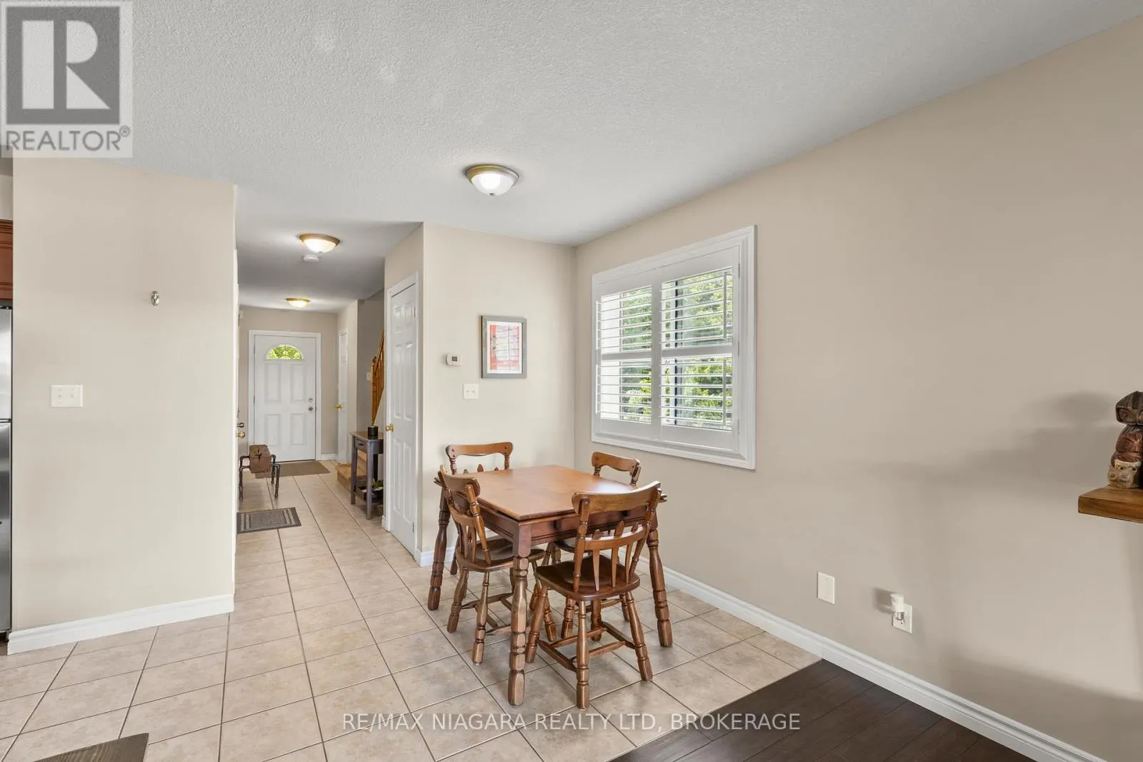 6 - 6263 VALLEY WAY, #6