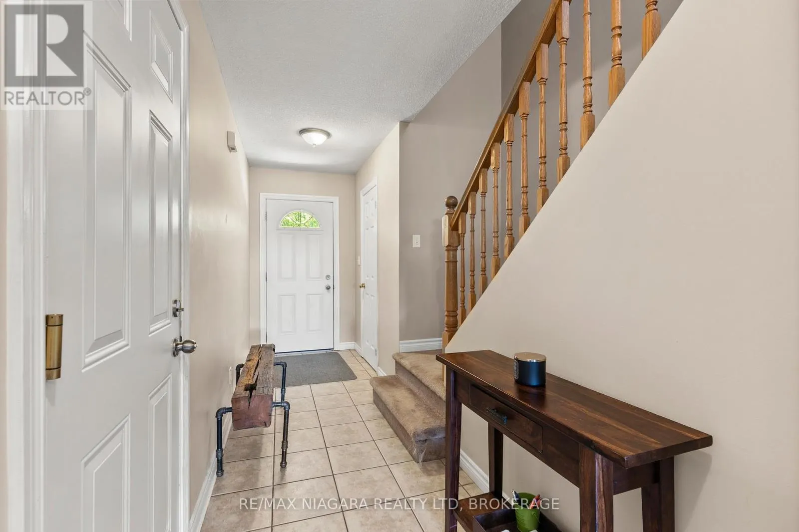6 - 6263 VALLEY WAY, #6