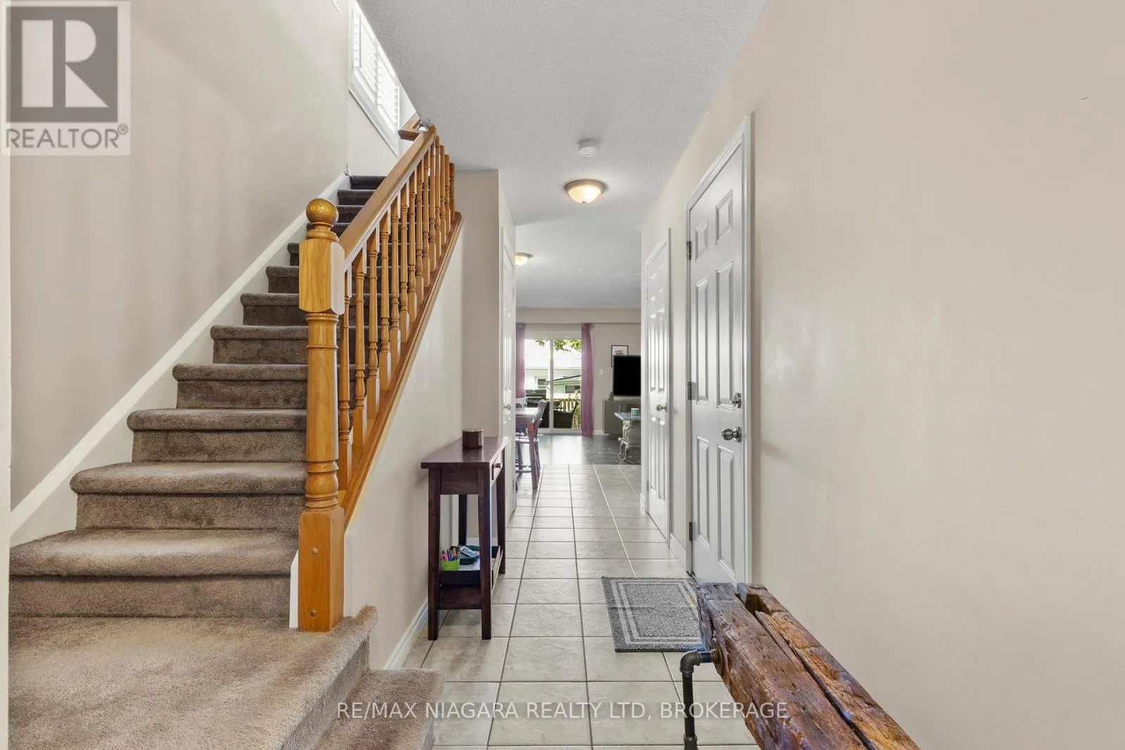 6 - 6263 VALLEY WAY, #6