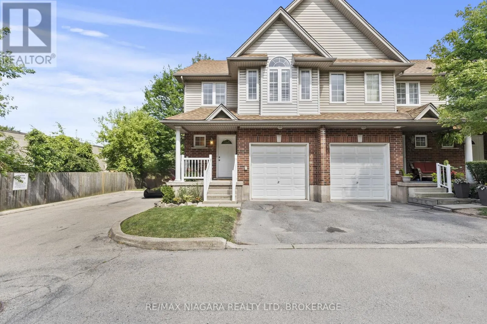 6 - 6263 VALLEY WAY, #6