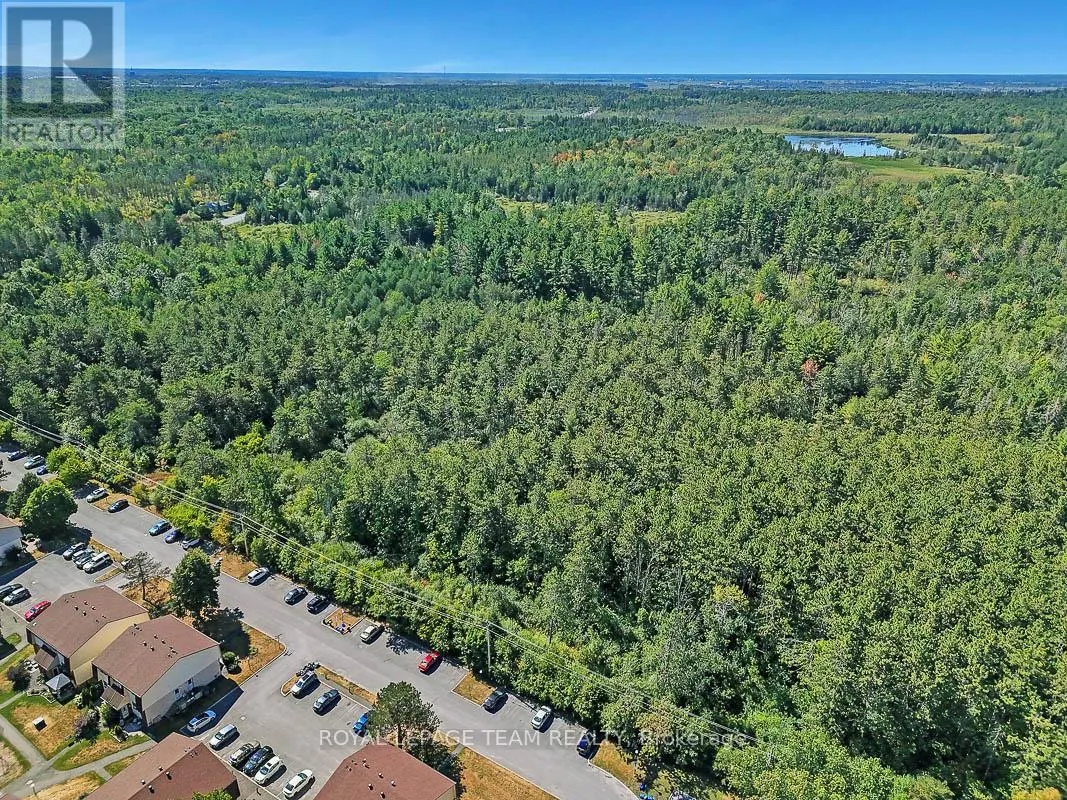 C - 9 FORESTER CRESCENT