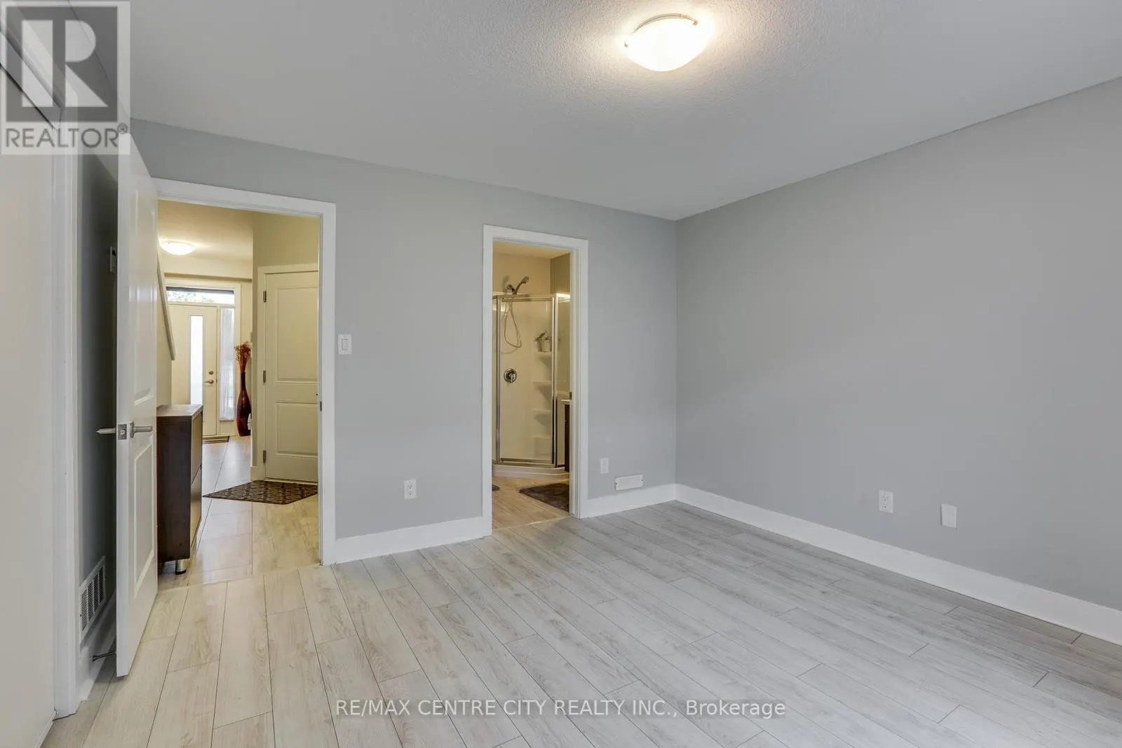2104 MEADOWGATE BOULEVARD