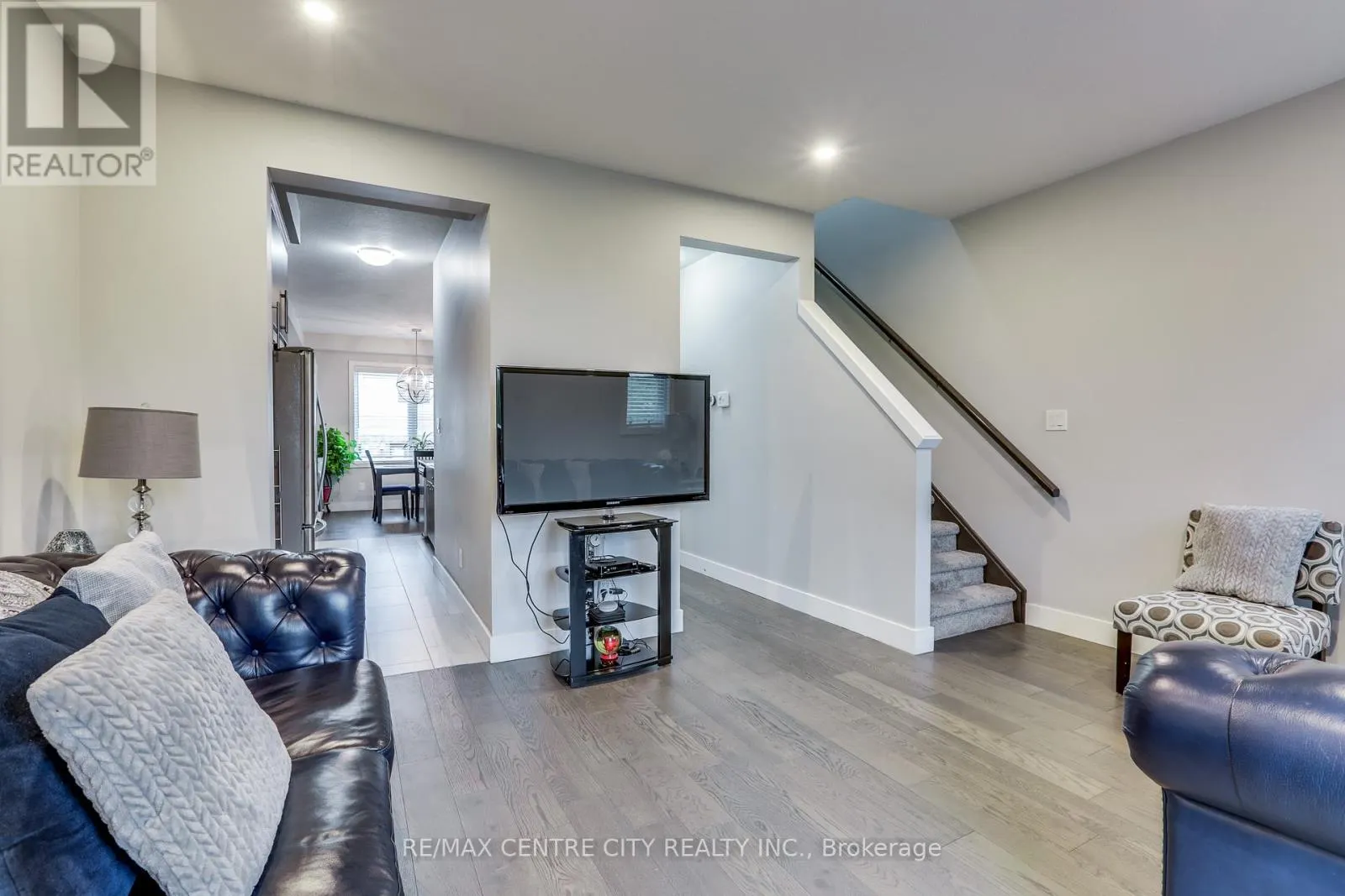 2104 MEADOWGATE BOULEVARD