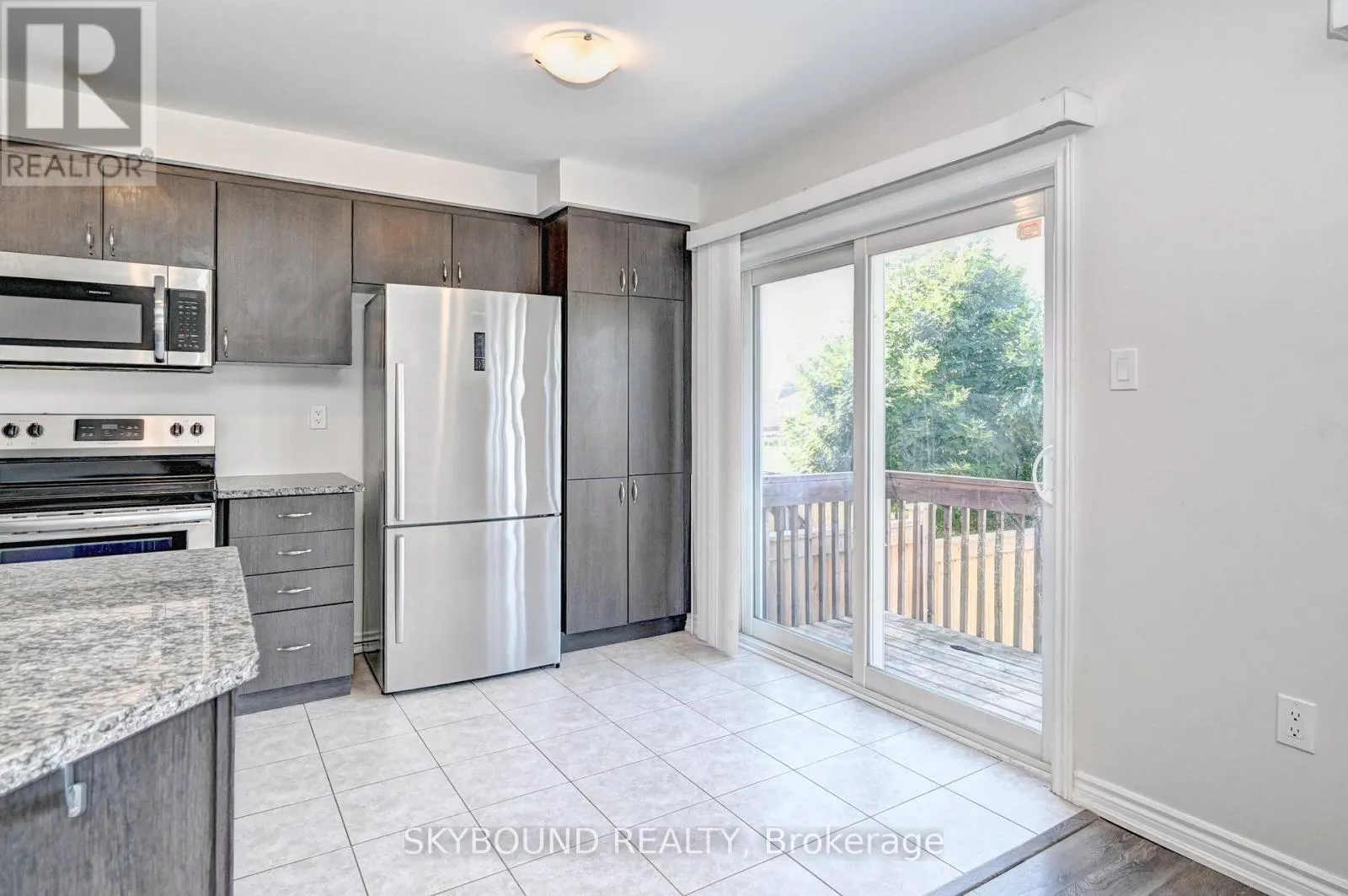216 WATERBROOK LANE