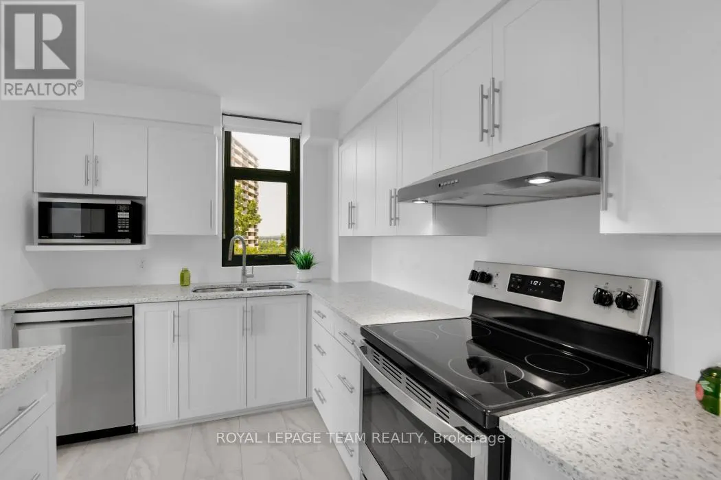904 - 2871 RICHMOND ROAD