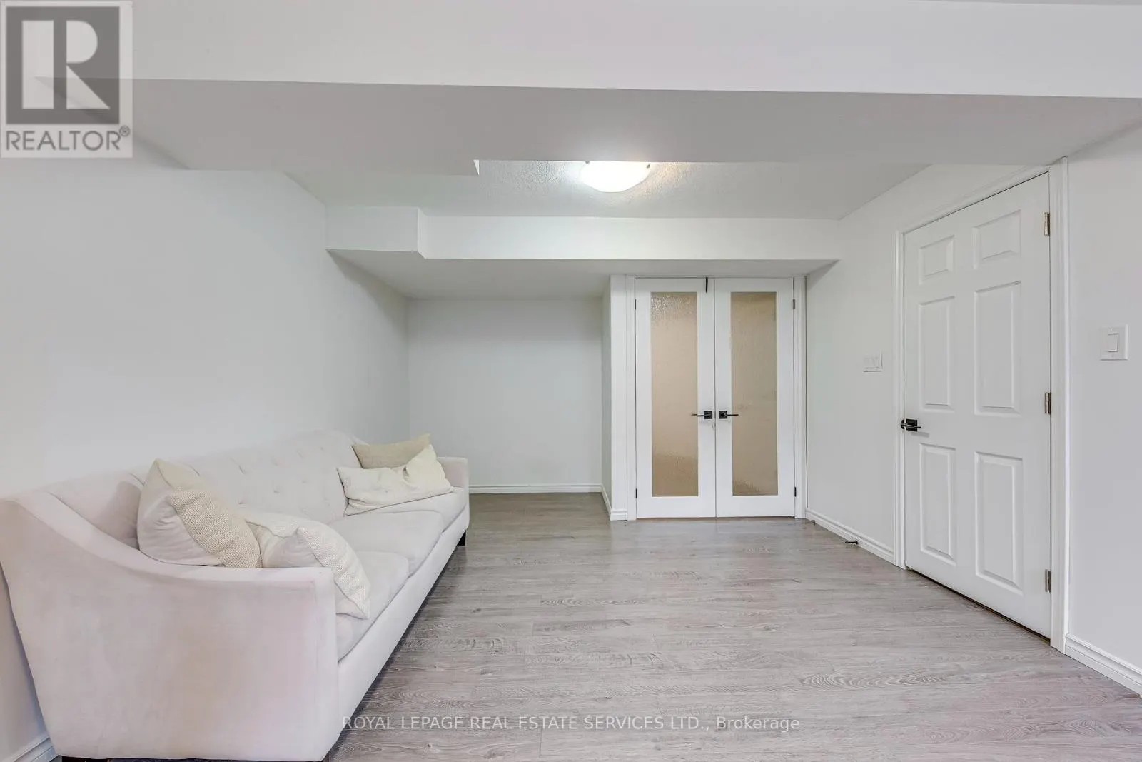 31 EUGENE DRIVE