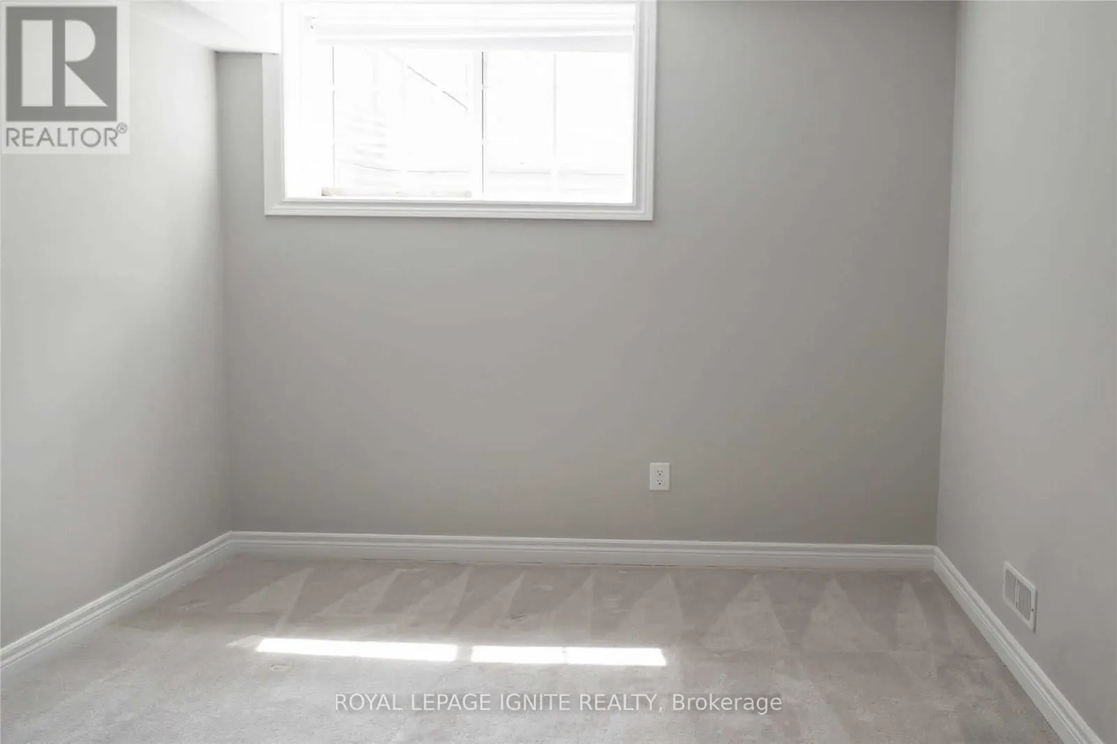 36B - 15 CARERE CRESCENT