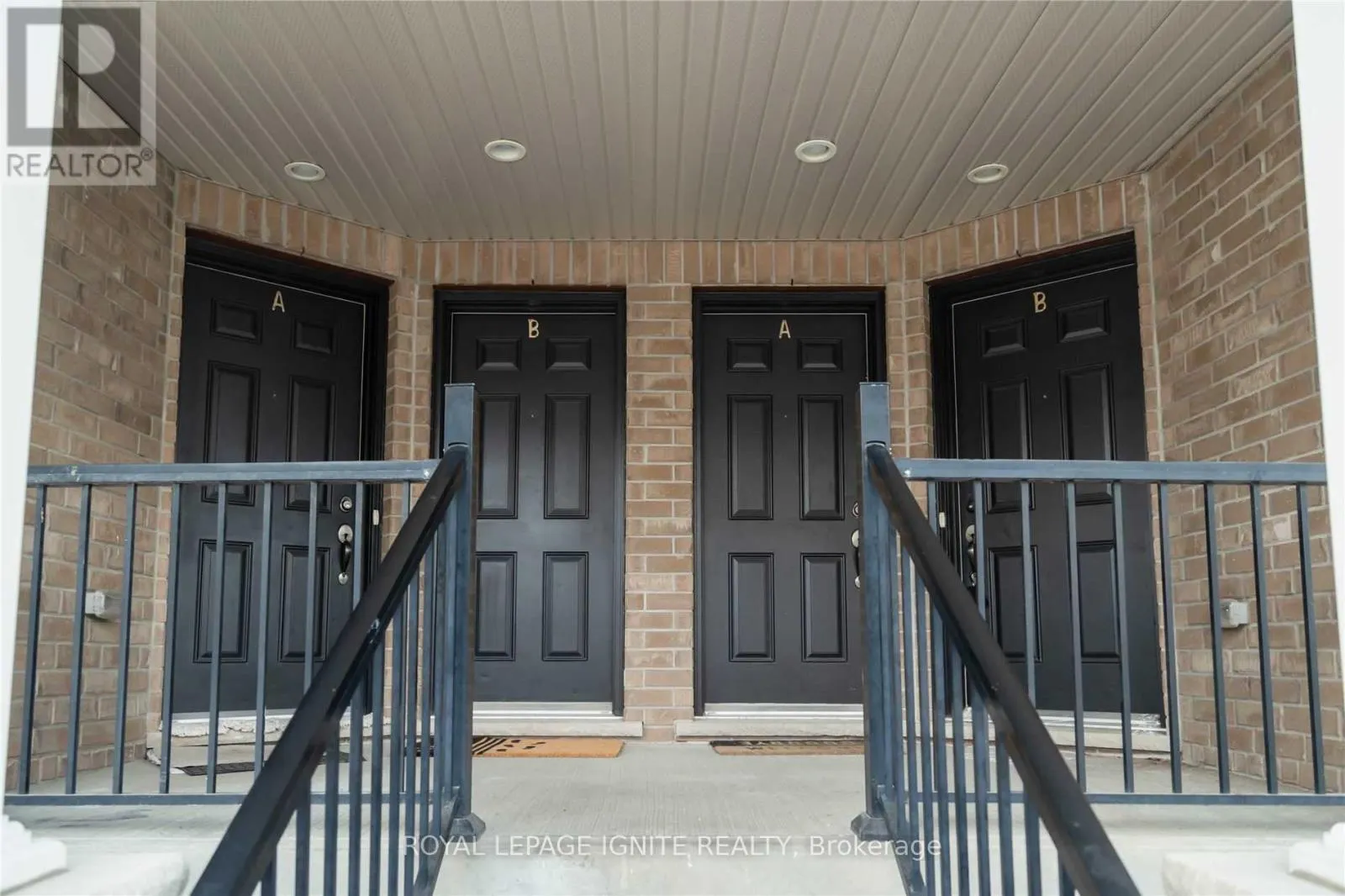 36B - 15 CARERE CRESCENT