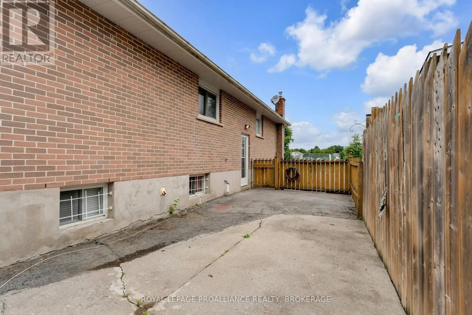 190 CONACHER DRIVE