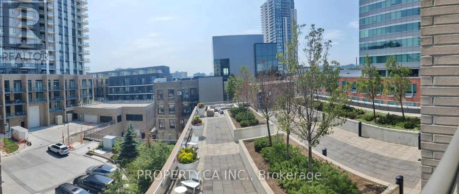 409 - 85 DUKE STREET W