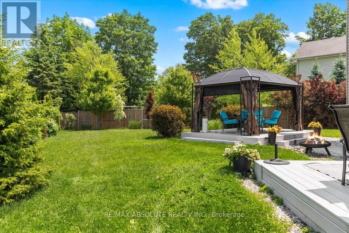 706 BRIDLEGLEN CRESCENT