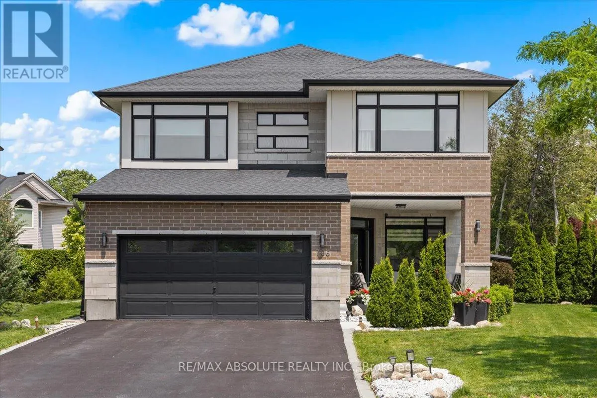 706 BRIDLEGLEN CRESCENT
