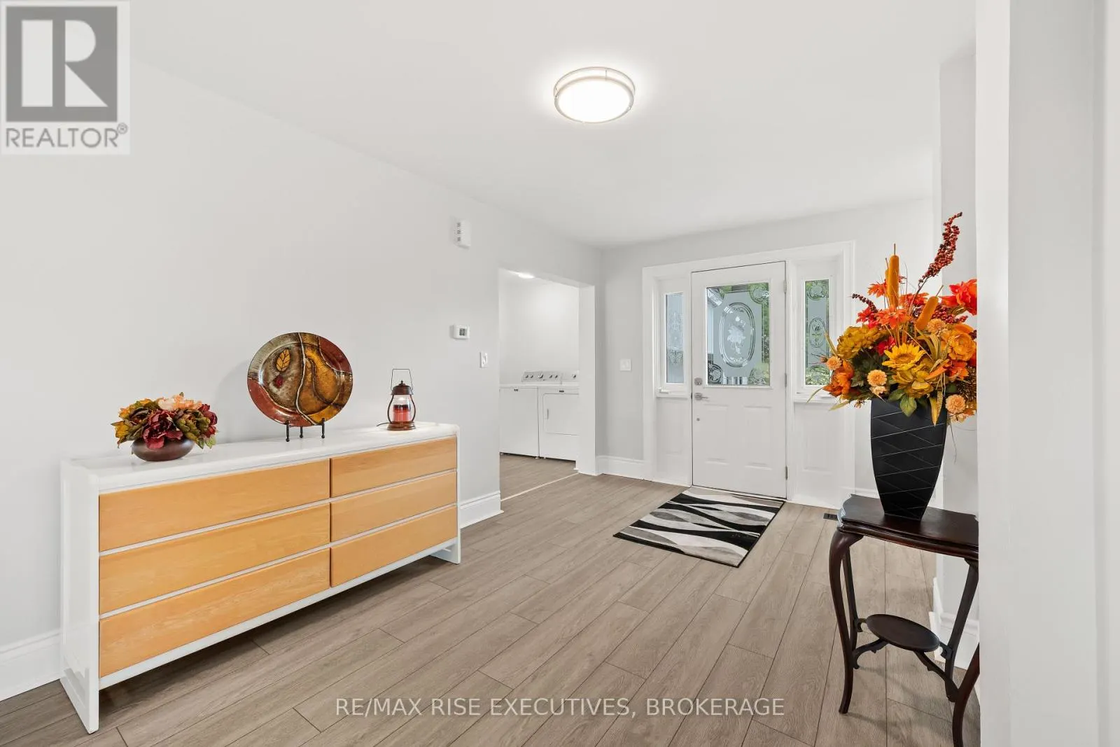 425 KING STREET W