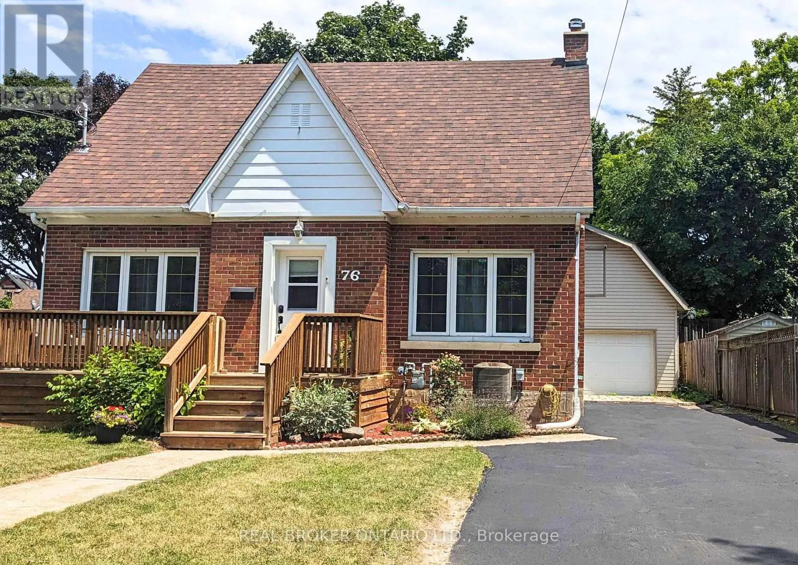 76 BRENTWOOD AVENUE